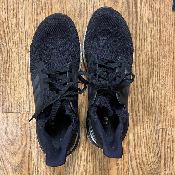 Adidas Ultraboost 2020 Men 9.5 - Picture 2 of 4